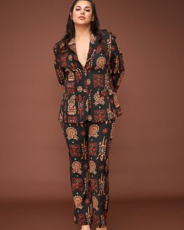 Παντελόνι με print, στενό τελείωμα & λάστιχο πίσω